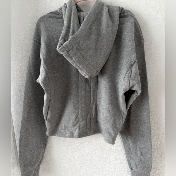 Pyer Moss Ebroidered Logo Crop Kangaroo Pocket Hoodie
100% Cotton Size Small - Picture 10 of 12